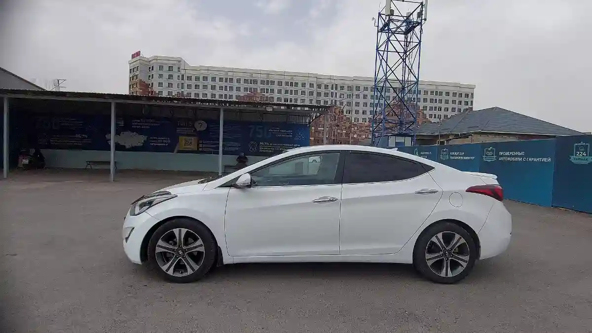 Hyundai Elantra 2015 года за 7 000 000 тг. в Шымкент