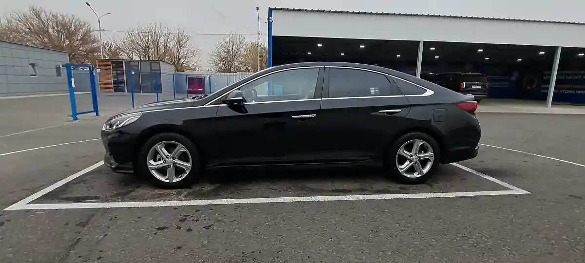 Hyundai Sonata 2018 года за 10 639 000 тг. в Шымкент