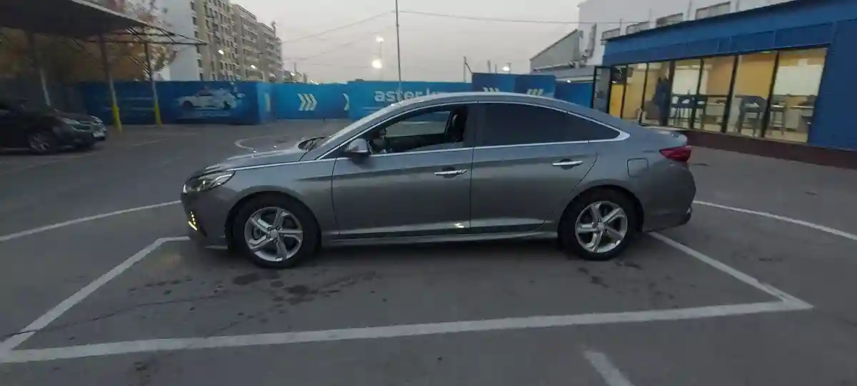 Hyundai Sonata 2018 года за 9 400 000 тг. в Алматы