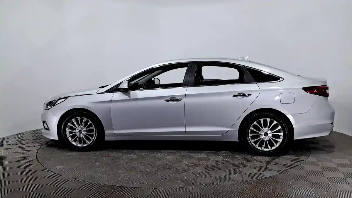 Hyundai Sonata 2014 года за 7 670 000 тг. в Астана