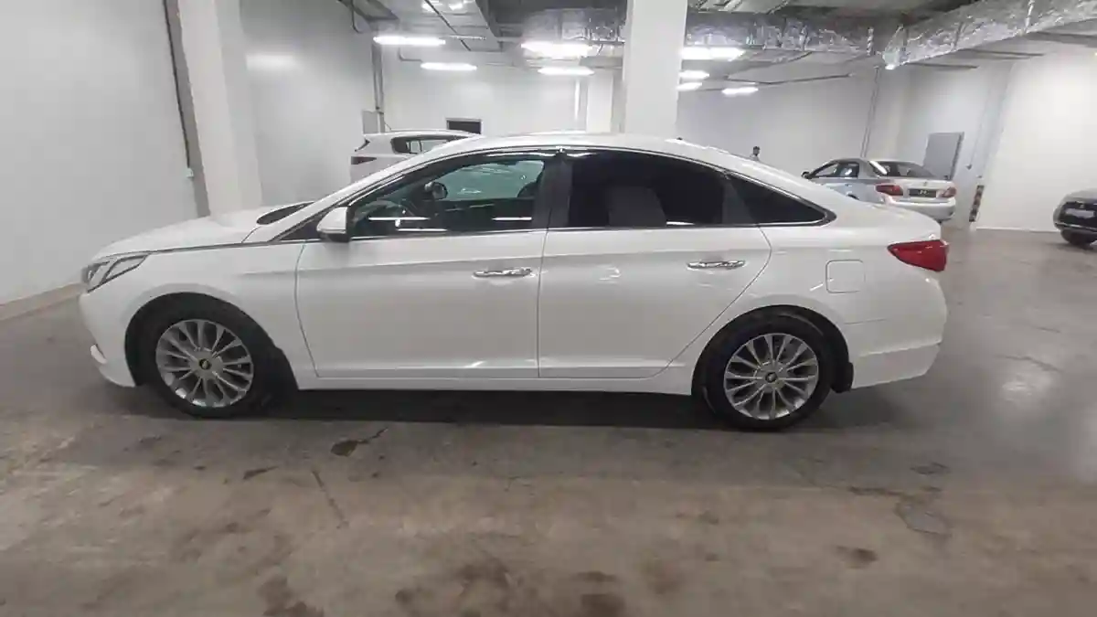 Hyundai Sonata 2016 года за 8 190 000 тг. в Астана
