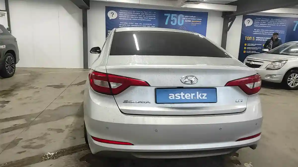 Hyundai Sonata 2015 года за 8 500 000 тг. в Астана