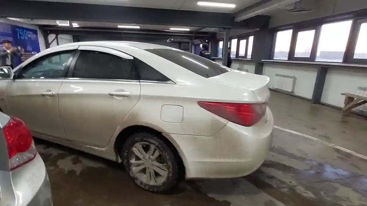 Hyundai Sonata 2011 года за 5 600 000 тг. в Астана