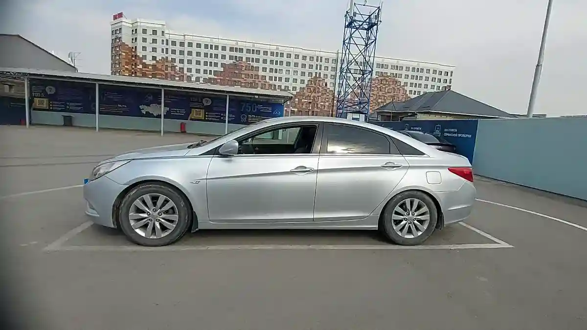 Hyundai Sonata 2011 года за 5 900 000 тг. в Шымкент