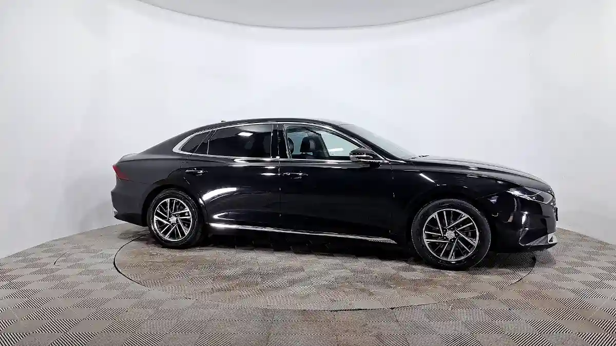 Hyundai Grandeur 2020 года за 13 800 000 тг. в Астана