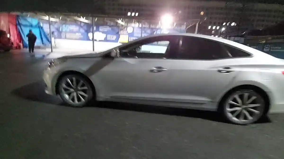 Hyundai Grandeur 2015 года за 9 000 000 тг. в Шымкент