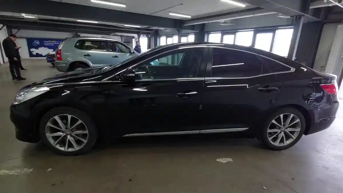 Hyundai Grandeur 2015 года за 9 000 000 тг. в Астана