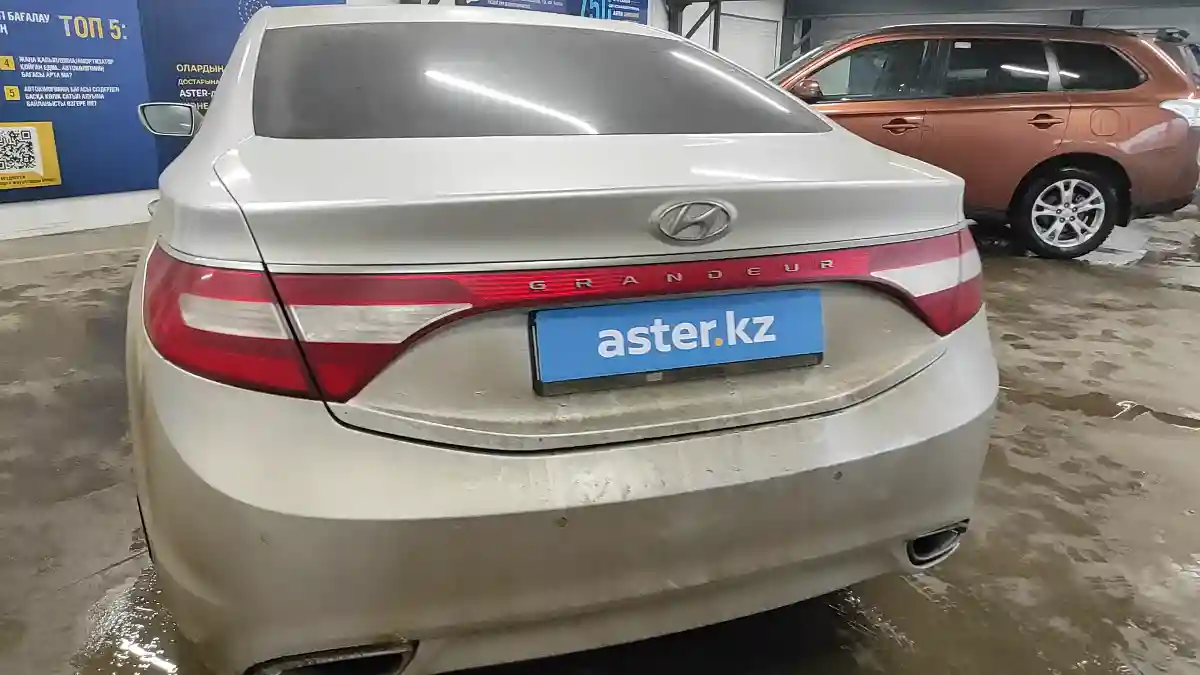 Hyundai Grandeur 2011 года за 8 000 000 тг. в Астана