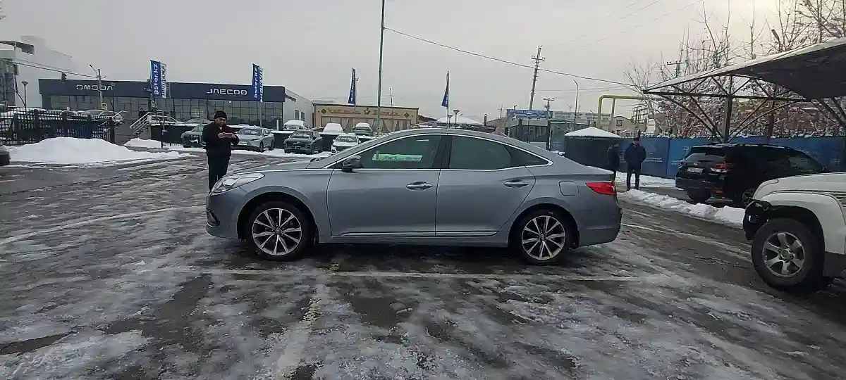 Hyundai Grandeur 2016 года за 10 000 000 тг. в Алматы