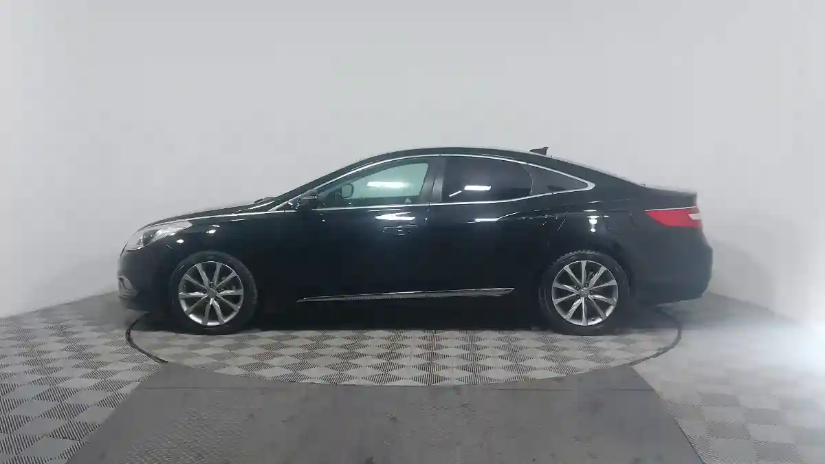 Hyundai Grandeur 2015 года за 8 600 000 тг. в Астана