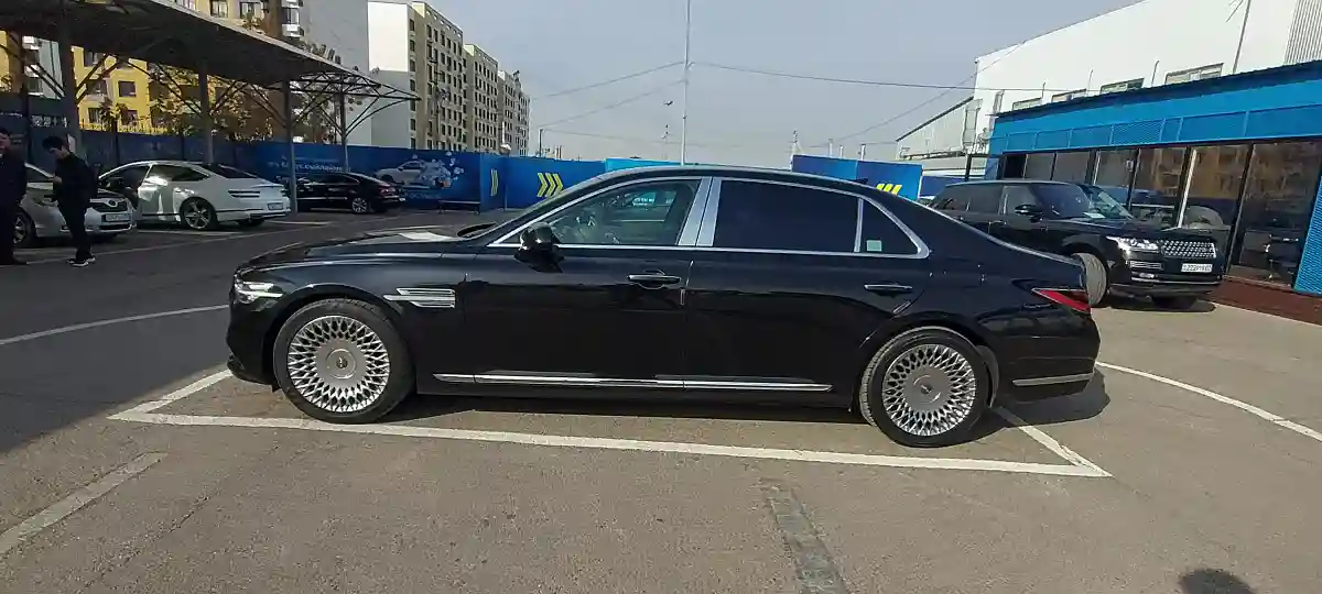 Genesis G90 2018 года за 18 000 000 тг. в Алматы