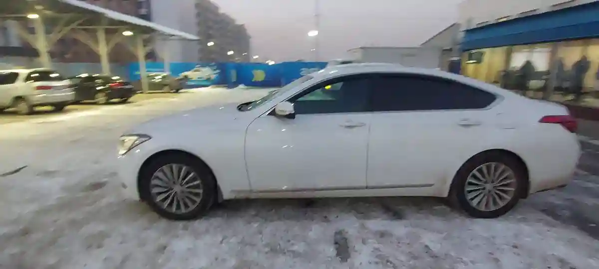 Hyundai Genesis 2016 года за 10 000 000 тг. в Алматы