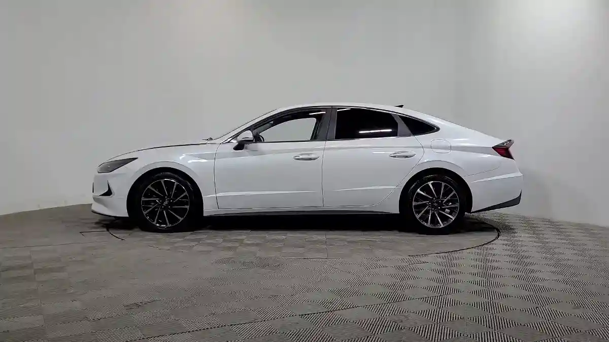 Hyundai Sonata 2019 года за 10 650 000 тг. в Алматы