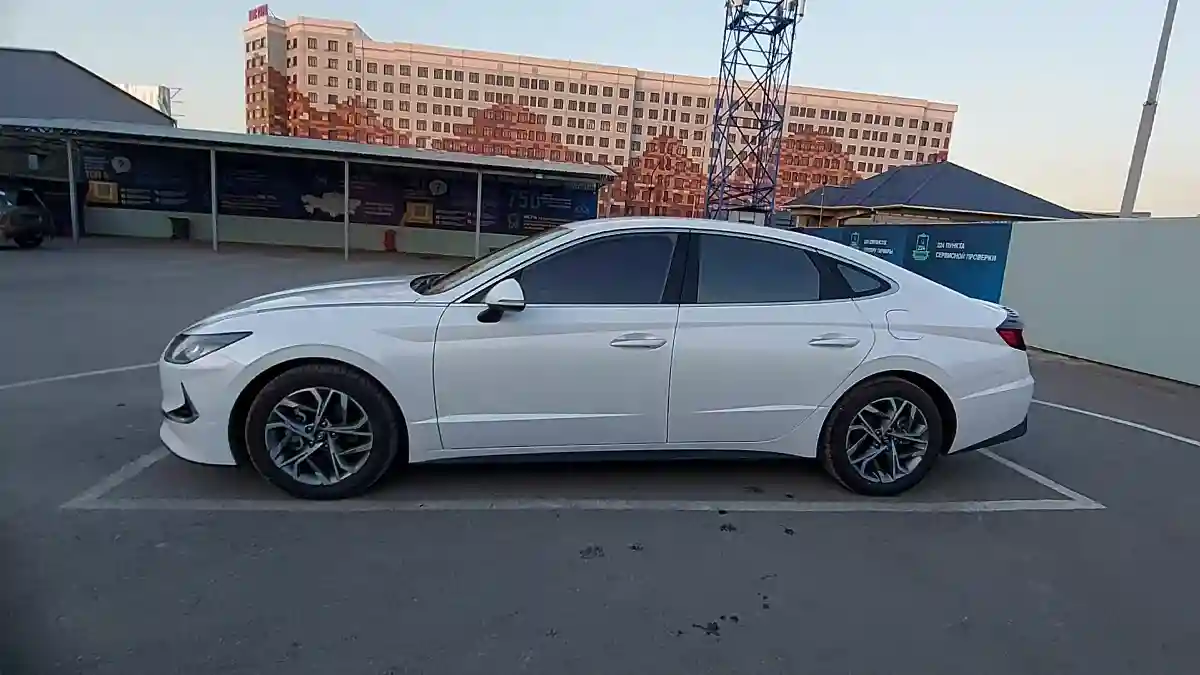 Hyundai Sonata 2020 года за 12 500 000 тг. в Шымкент