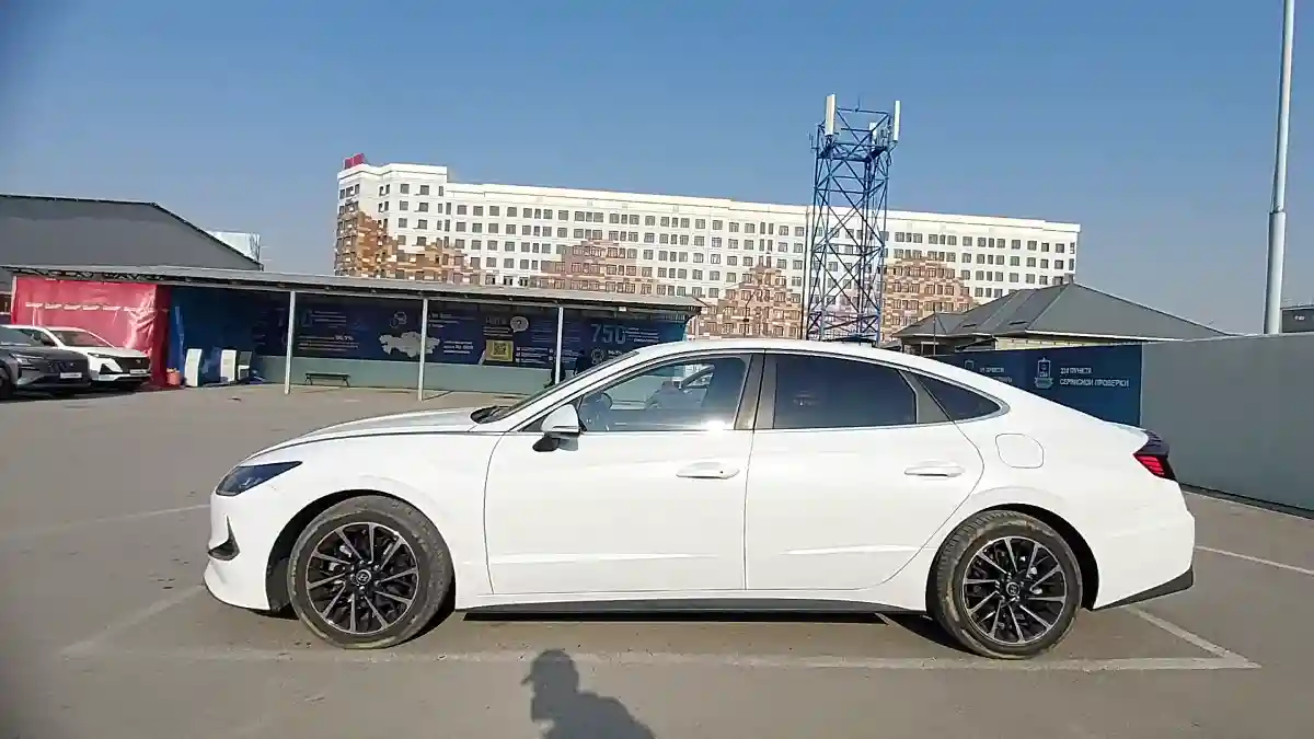Hyundai Sonata 2020 года за 9 000 000 тг. в Шымкент