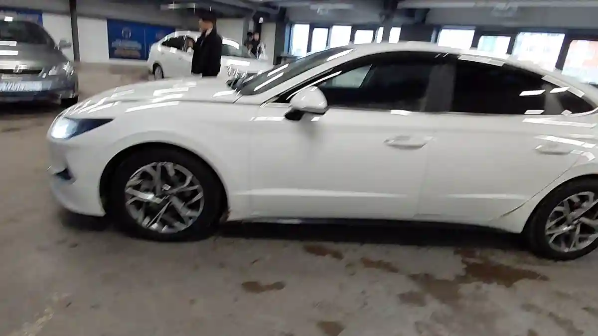 Hyundai Sonata 2021 года за 10 000 000 тг. в Астана