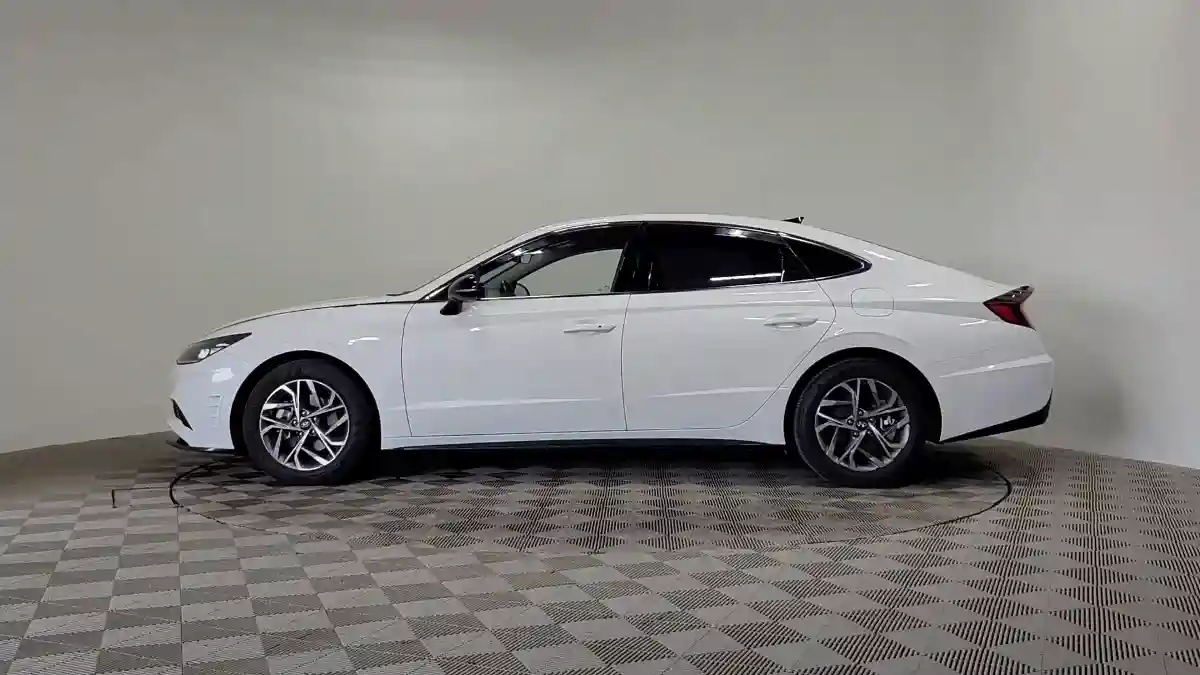 Hyundai Sonata 2022 года за 11 590 000 тг. в Алматы