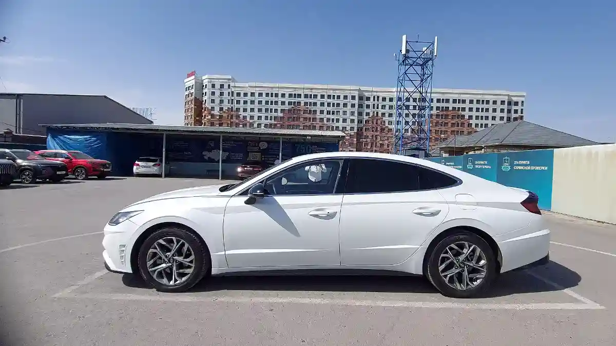 Hyundai Sonata 2022 года за 11 500 000 тг. в Шымкент