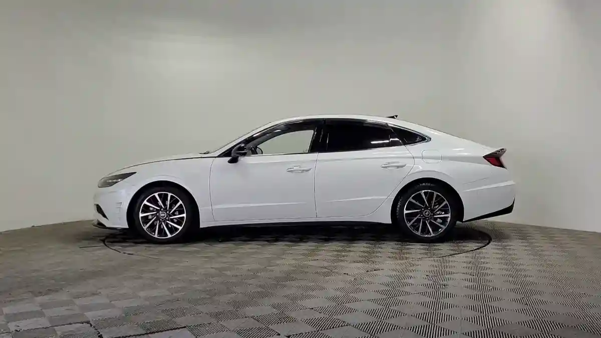 Hyundai Sonata 2022 года за 11 590 000 тг. в Алматы