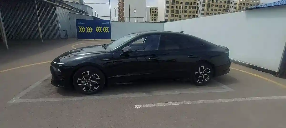 Hyundai Sonata 2023 года за 13 500 000 тг. в Алматы