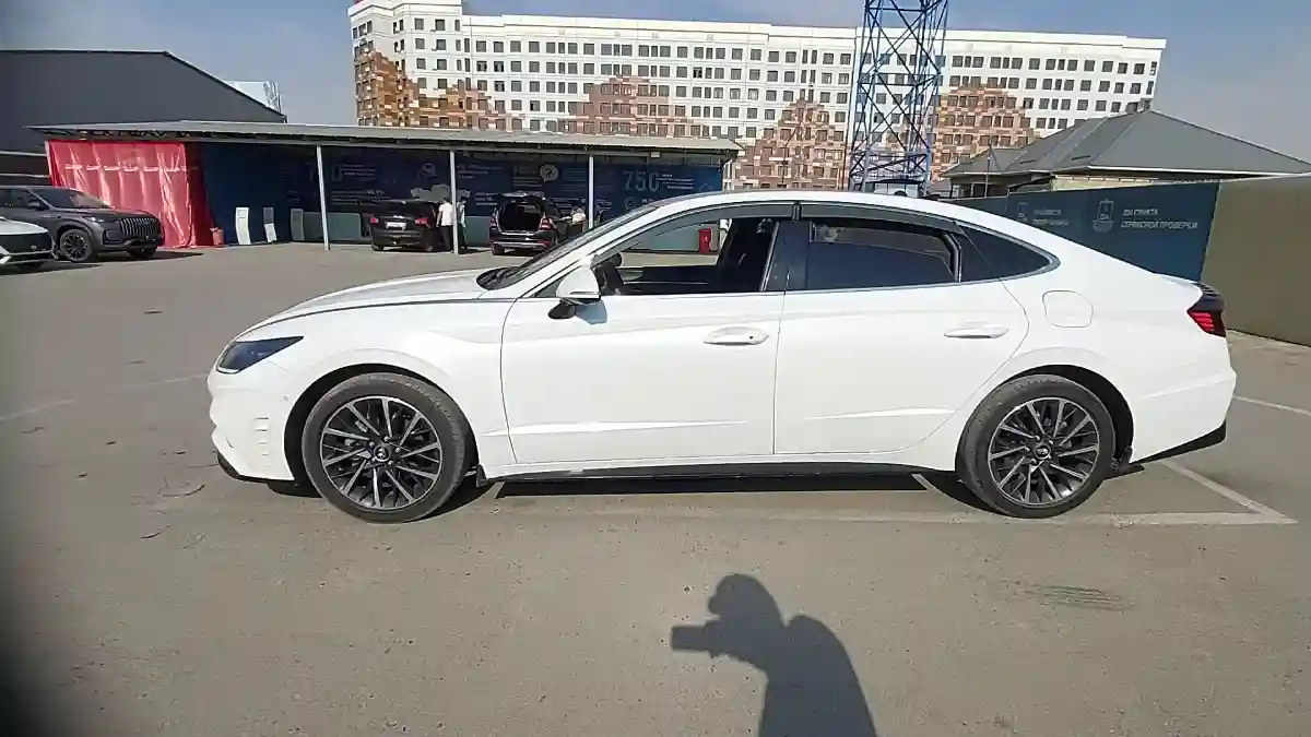 Hyundai Sonata 2020 года за 11 000 000 тг. в Шымкент