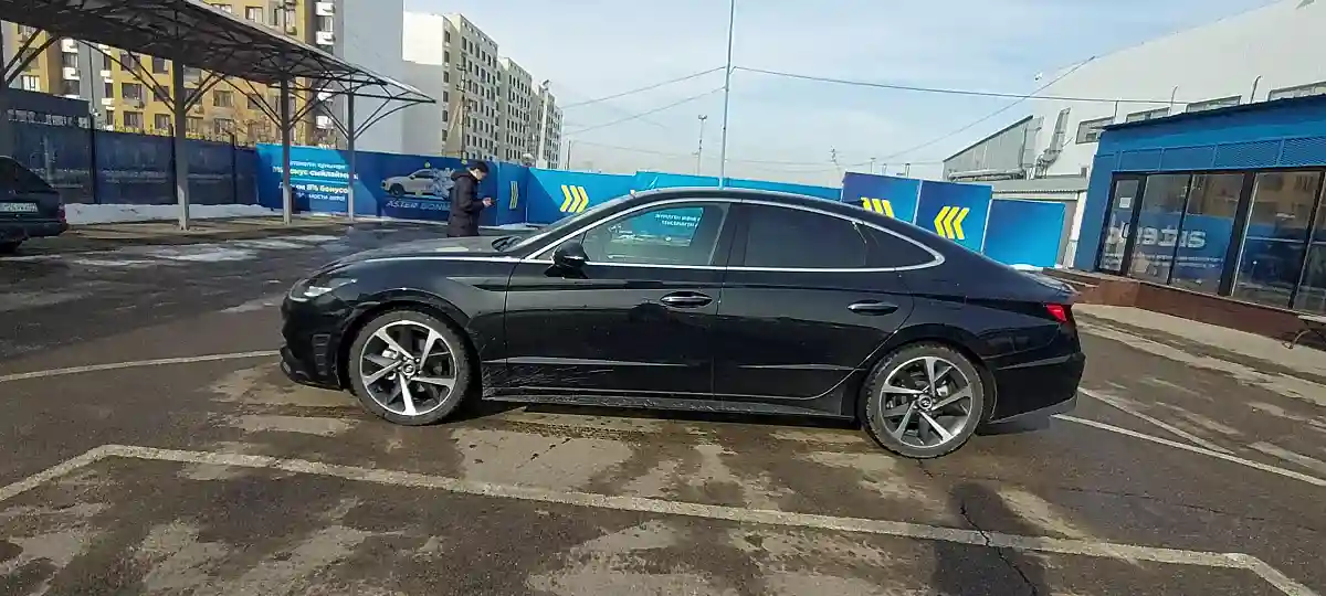 Hyundai Sonata 2022 года за 13 000 000 тг. в Алматы