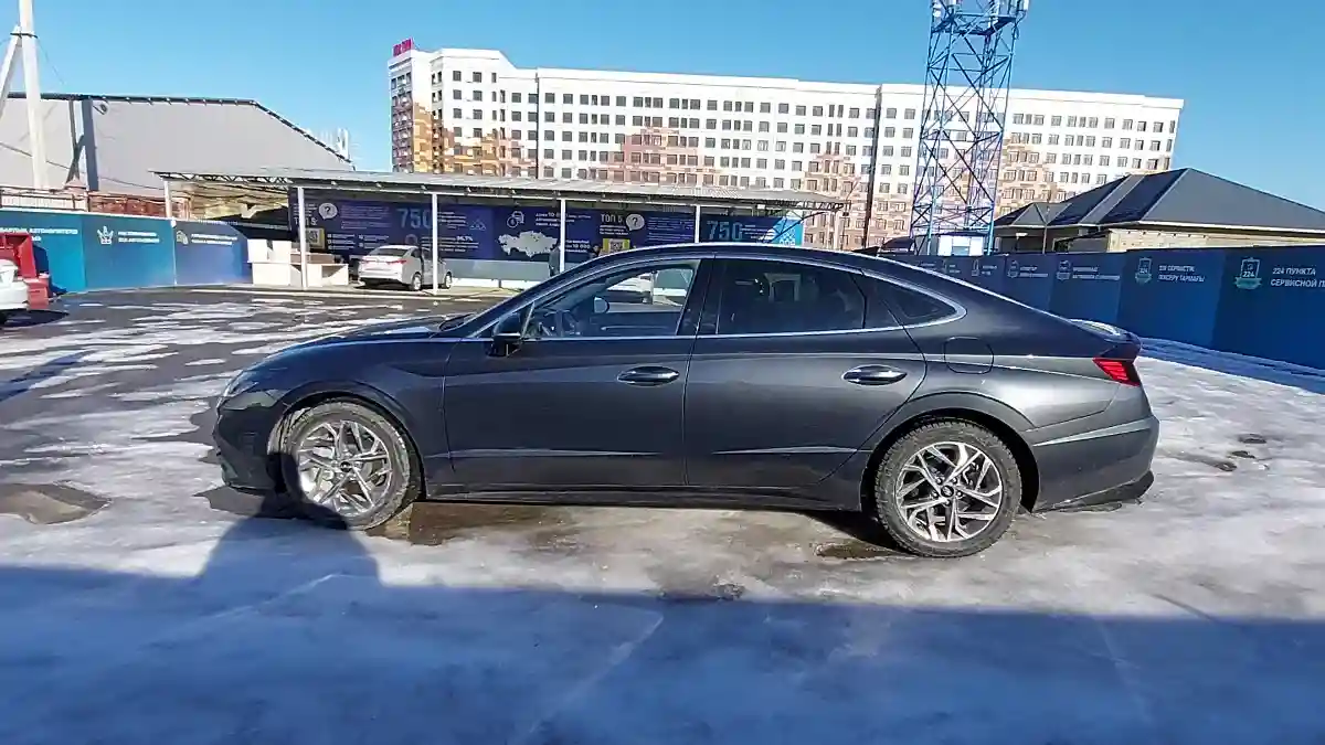 Hyundai Sonata 2021 года за 12 500 000 тг. в Шымкент