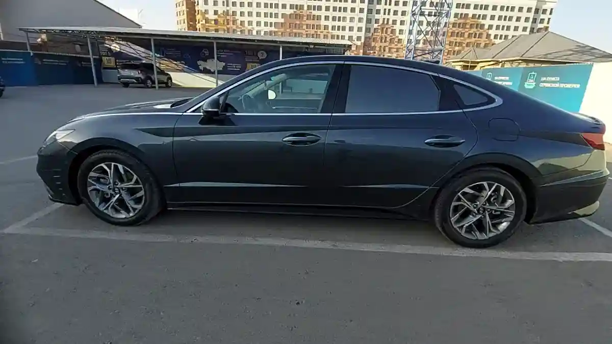 Hyundai Sonata 2021 года за 13 000 000 тг. в Шымкент