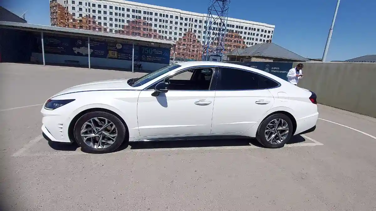 Hyundai Sonata 2021 года за 12 000 000 тг. в Шымкент