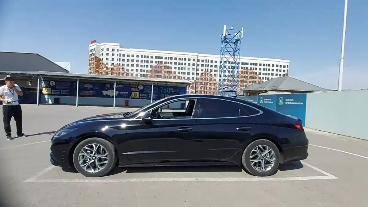 Hyundai Sonata 2021 года за 13 000 000 тг. в Шымкент