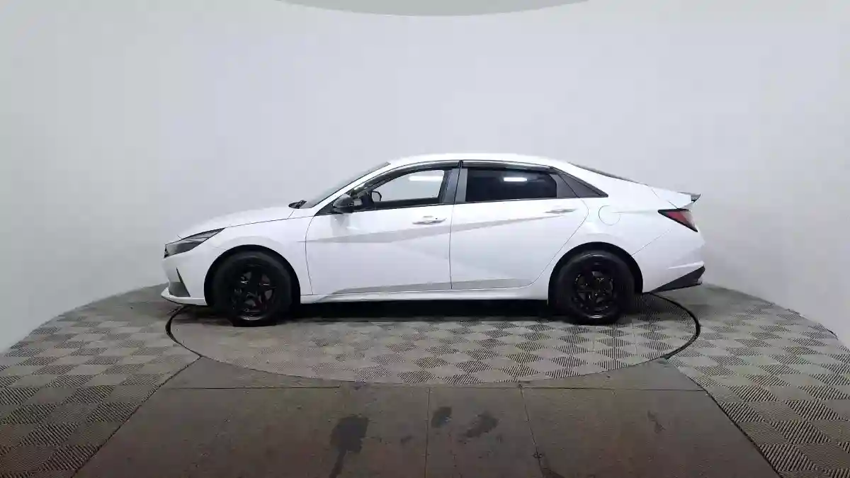 Hyundai Avante 2020 года за 8 350 000 тг. в Астана