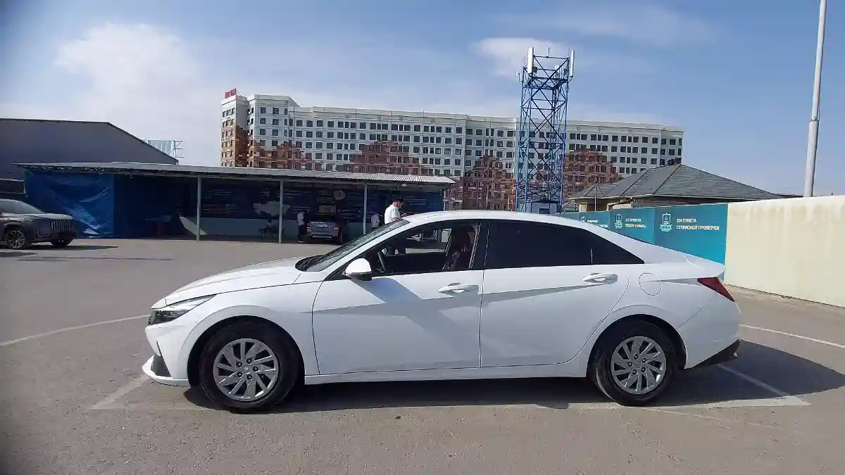 Hyundai Avante 2021 года за 10 500 000 тг. в Шымкент