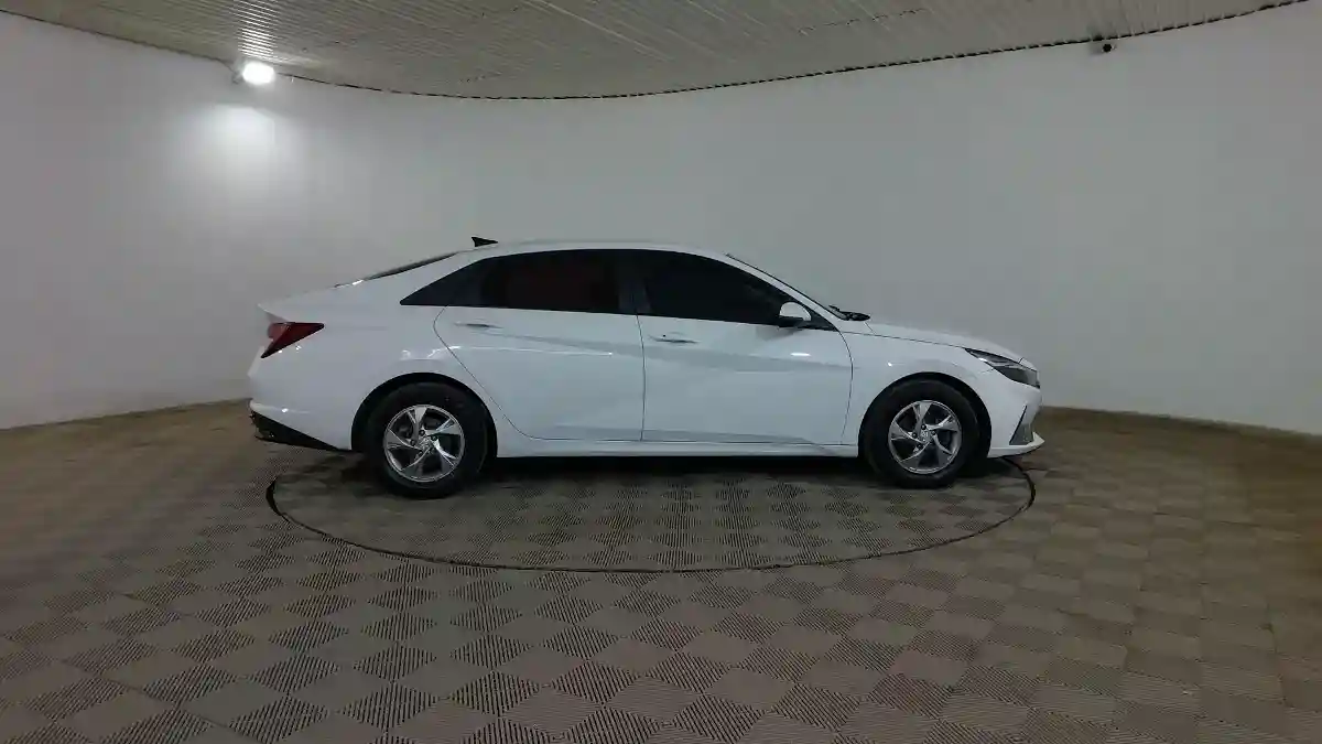 Hyundai Avante 2021 года за 9 250 000 тг. в Шымкент