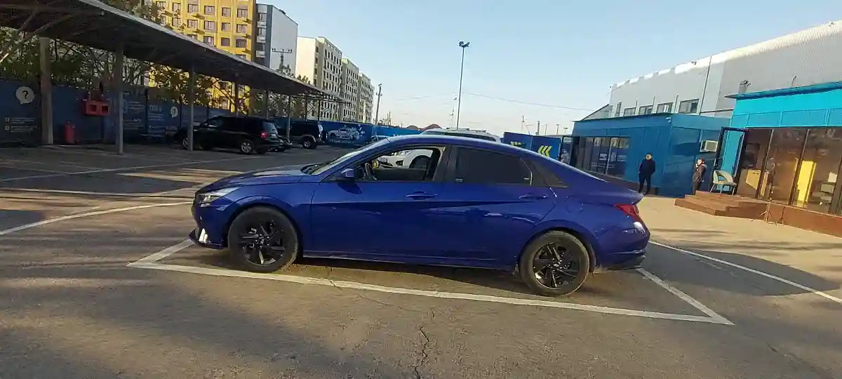 Hyundai Elantra 2022 года за 8 000 000 тг. в Алматы