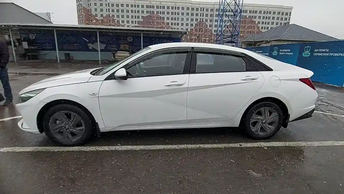 Hyundai Elantra 2022 года за 10 000 000 тг. в Шымкент