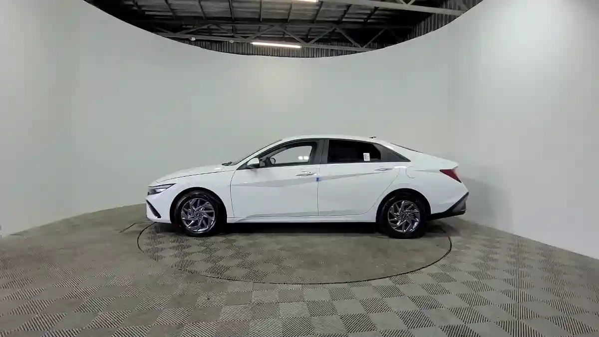 Hyundai Avante 2023 года за 14 043 000 тг. в Алматы