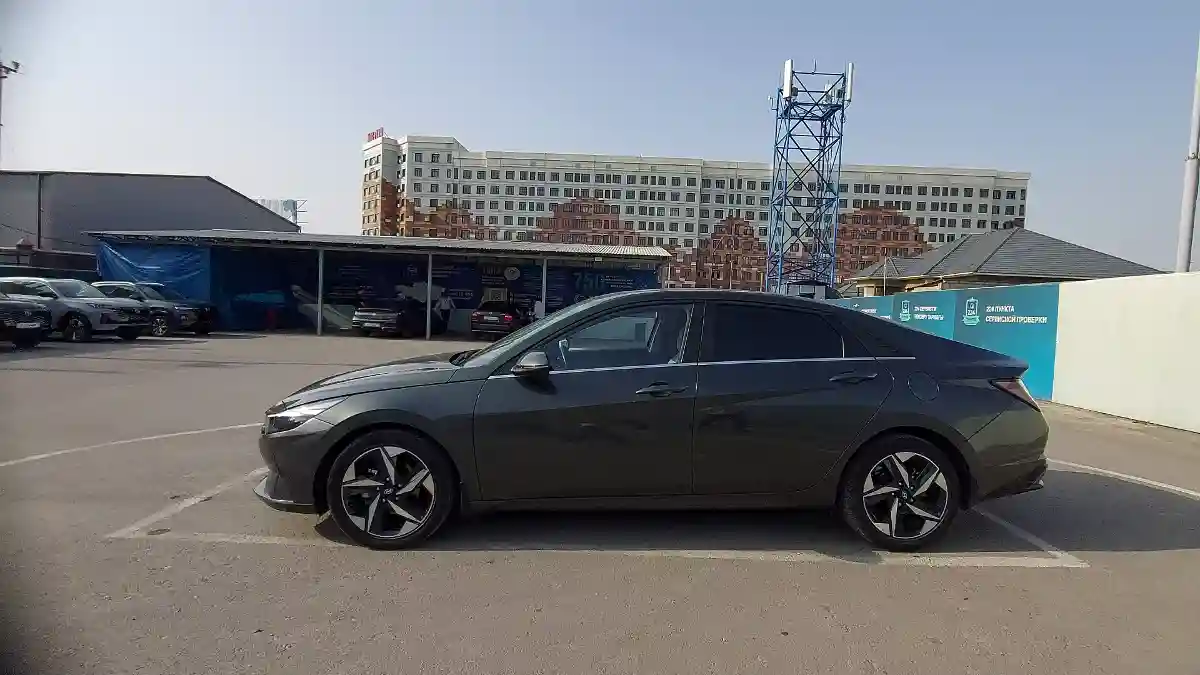 Hyundai Avante 2021 года за 10 200 000 тг. в Шымкент