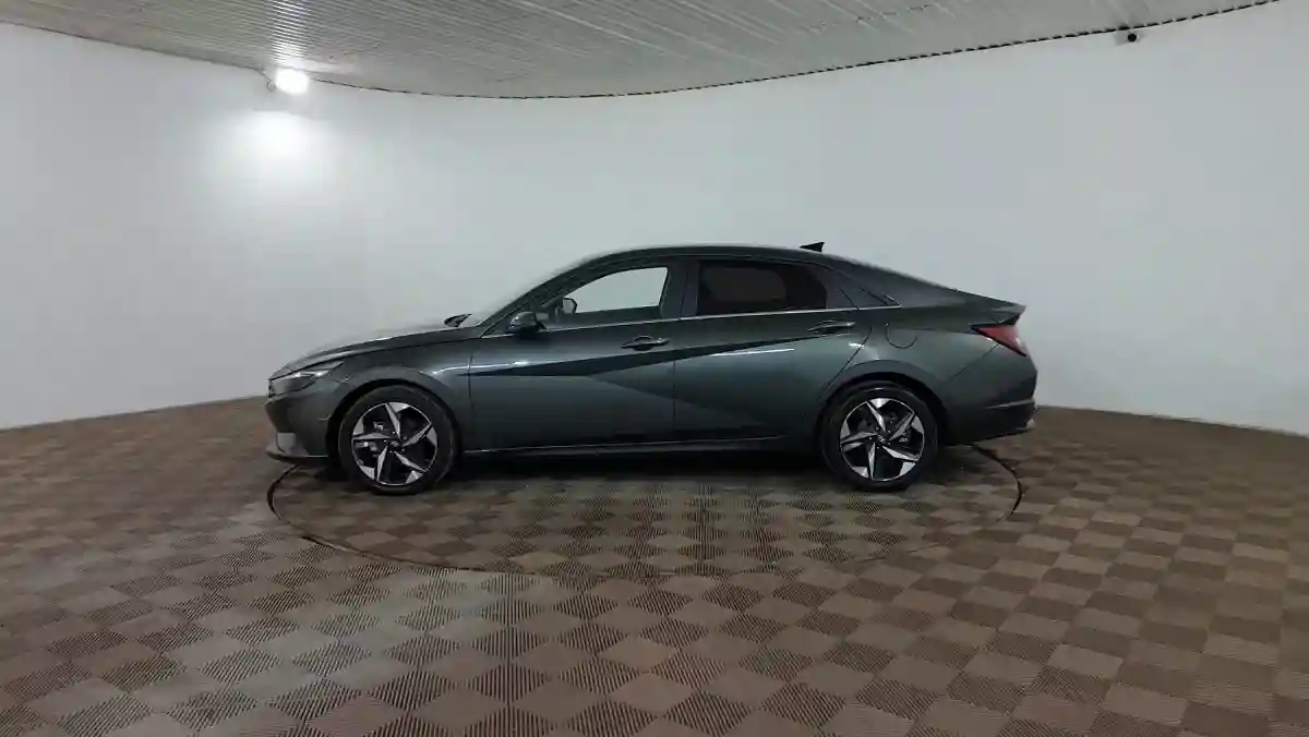 Hyundai Elantra 2022 года за 11 000 000 тг. в Шымкент