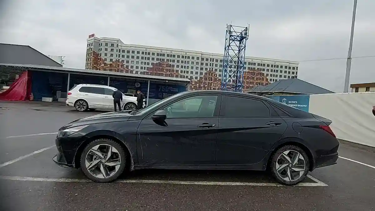 Hyundai Elantra 2023 года за 9 200 000 тг. в Шымкент