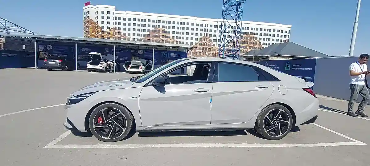 Hyundai Avante 2021 года за 17 000 000 тг. в Шымкент