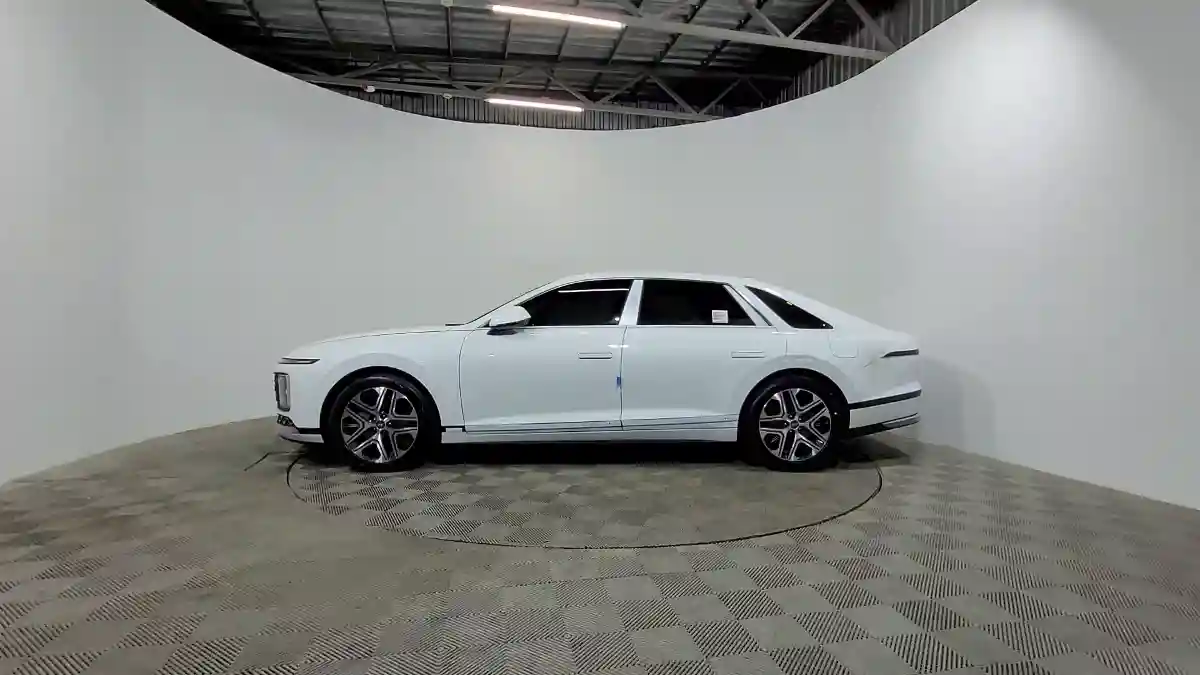 Hyundai Grandeur 2023 года за 24 737 000 тг. в Алматы