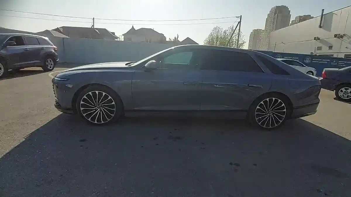 Hyundai Grandeur 2022 года за 20 500 000 тг. в Шымкент
