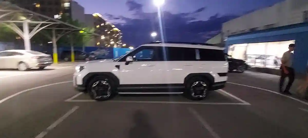 Hyundai Santa Fe 2023 года за 23 000 000 тг. в Алматы