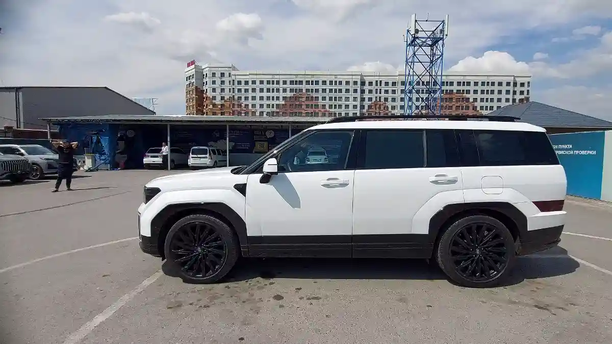Hyundai Santa Fe 2023 года за 23 000 000 тг. в Шымкент