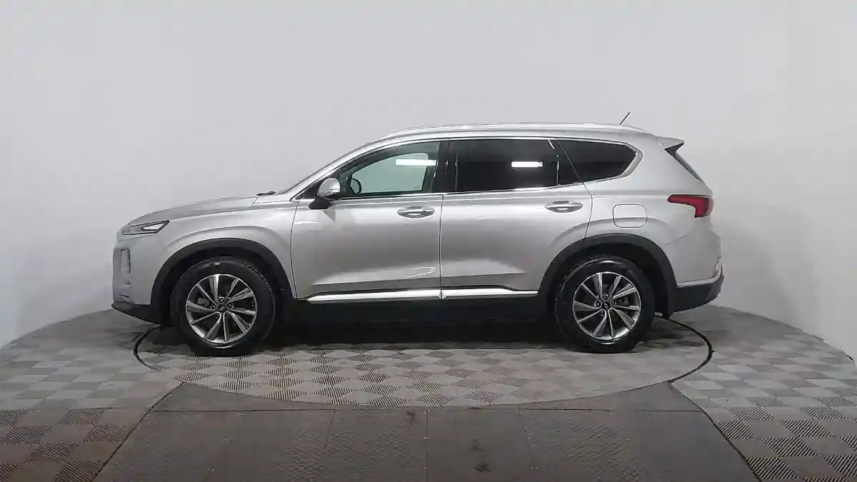 Hyundai Santa Fe 2020 года за 13 250 000 тг. в Астана