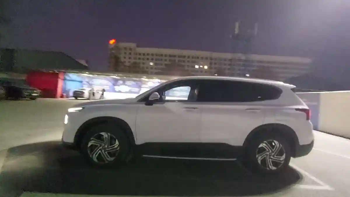 Hyundai Santa Fe 2021 года за 15 500 000 тг. в Шымкент