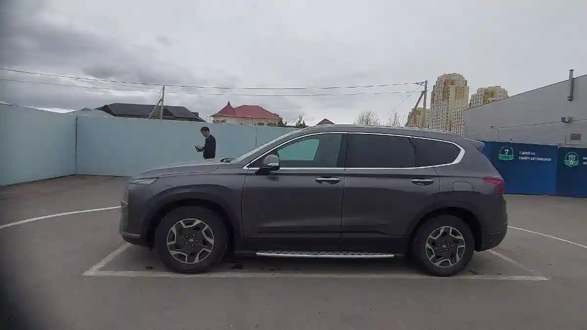 Hyundai Santa Fe 2022 года за 18 500 000 тг. в Шымкент