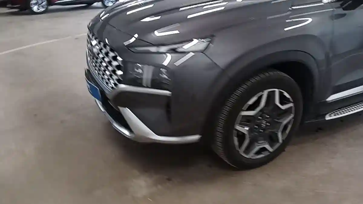 Hyundai Santa Fe 2021 года за 18 000 000 тг. в Астана