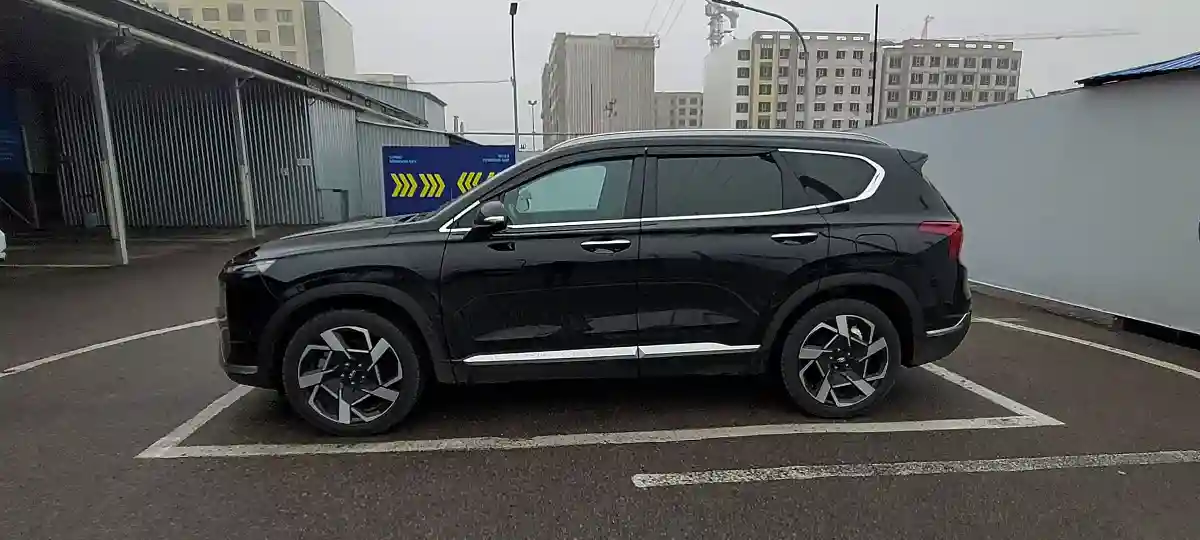 Hyundai Santa Fe 2021 года за 19 100 000 тг. в Алматы