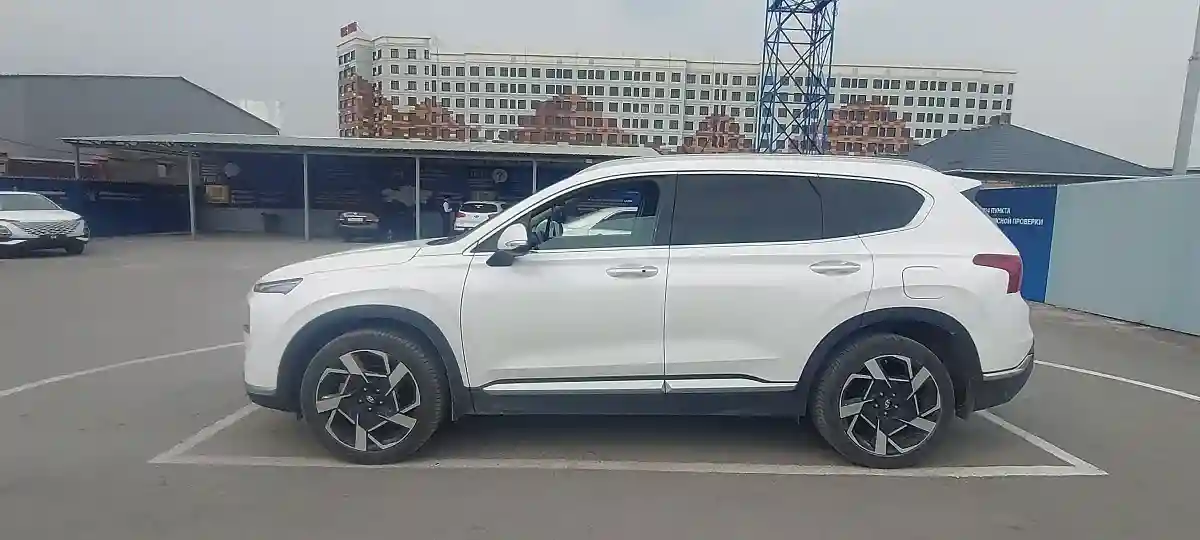 Hyundai Santa Fe 2021 года за 25 000 000 тг. в Шымкент